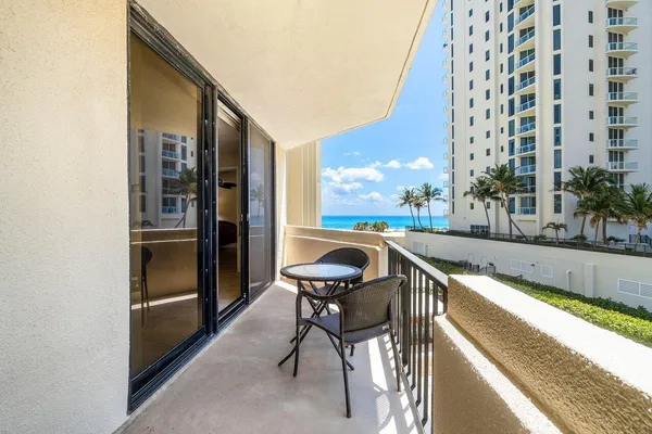 $3,500 | 2800 North Ocean Drive, Unit B4A, Singer Island, FL 33404