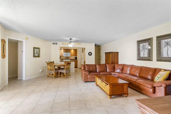 $3,500 | 2800 North Ocean Drive, Unit B4A, Singer Island, FL 33404