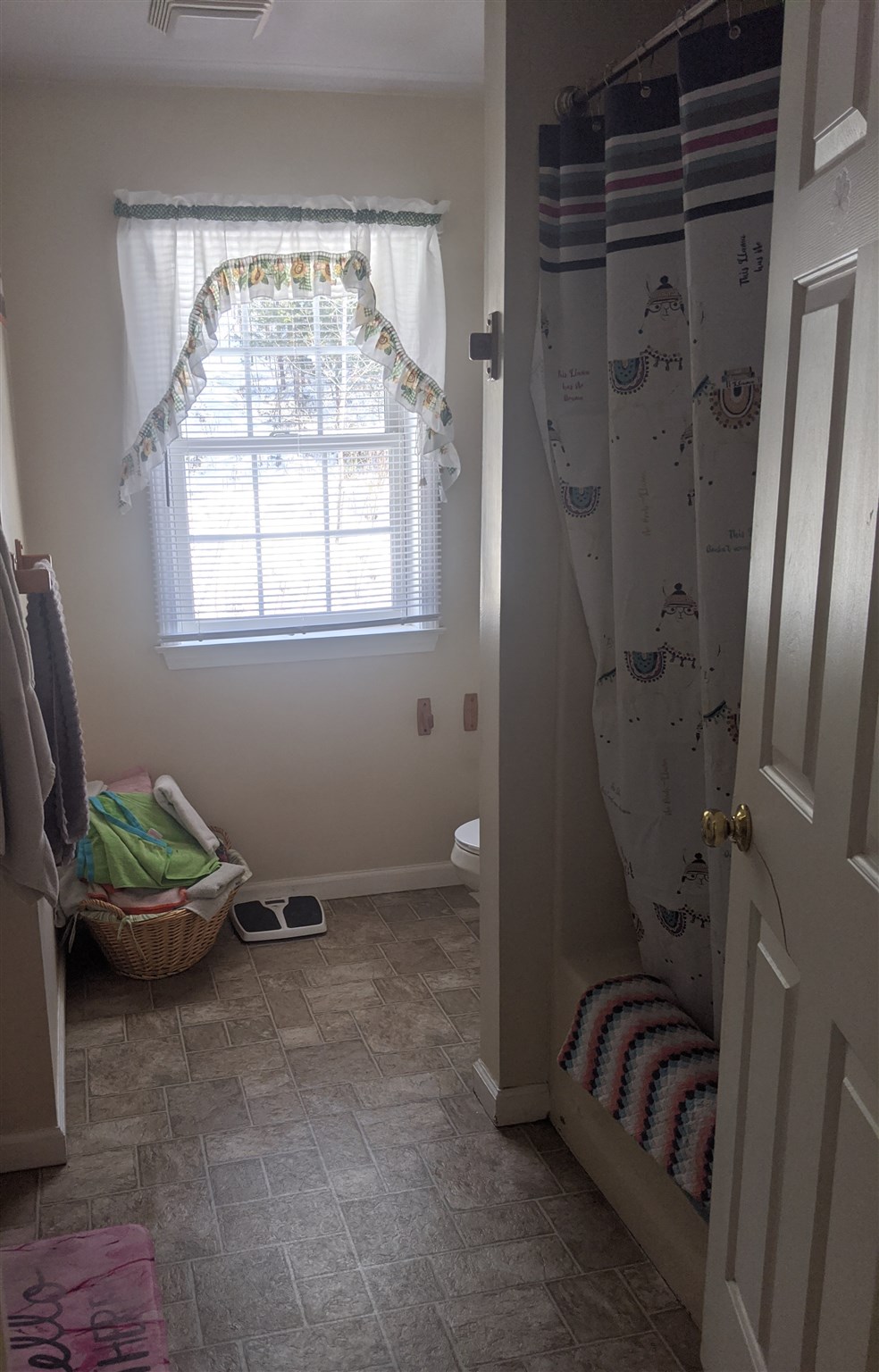 4460 Woodstock Road Hartford, VT 05001 - Photo 13 of 18 Gallery Image 13