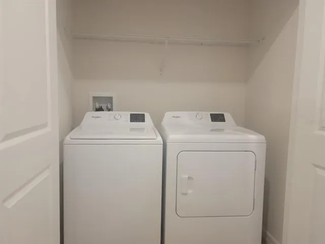 $2,800 | 11815 Davis Drive, Largo, FL 33774