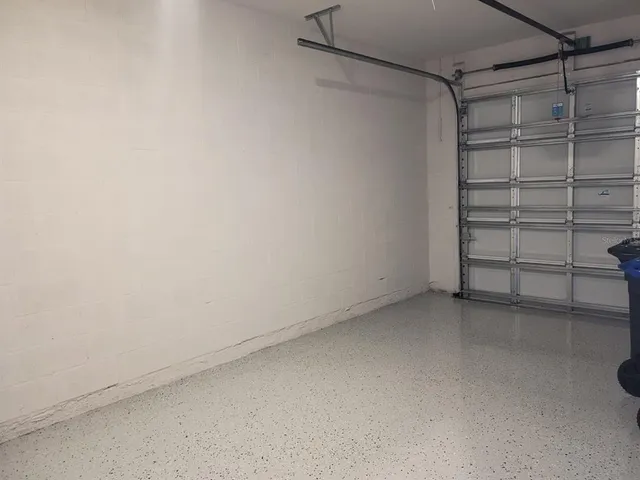 $2,800 | 11815 Davis Drive, Largo, FL 33774