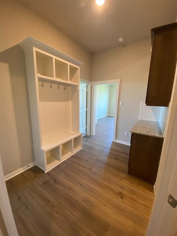 930 County Road 200 Valley View, TX 76272 - Photo 7 of 16