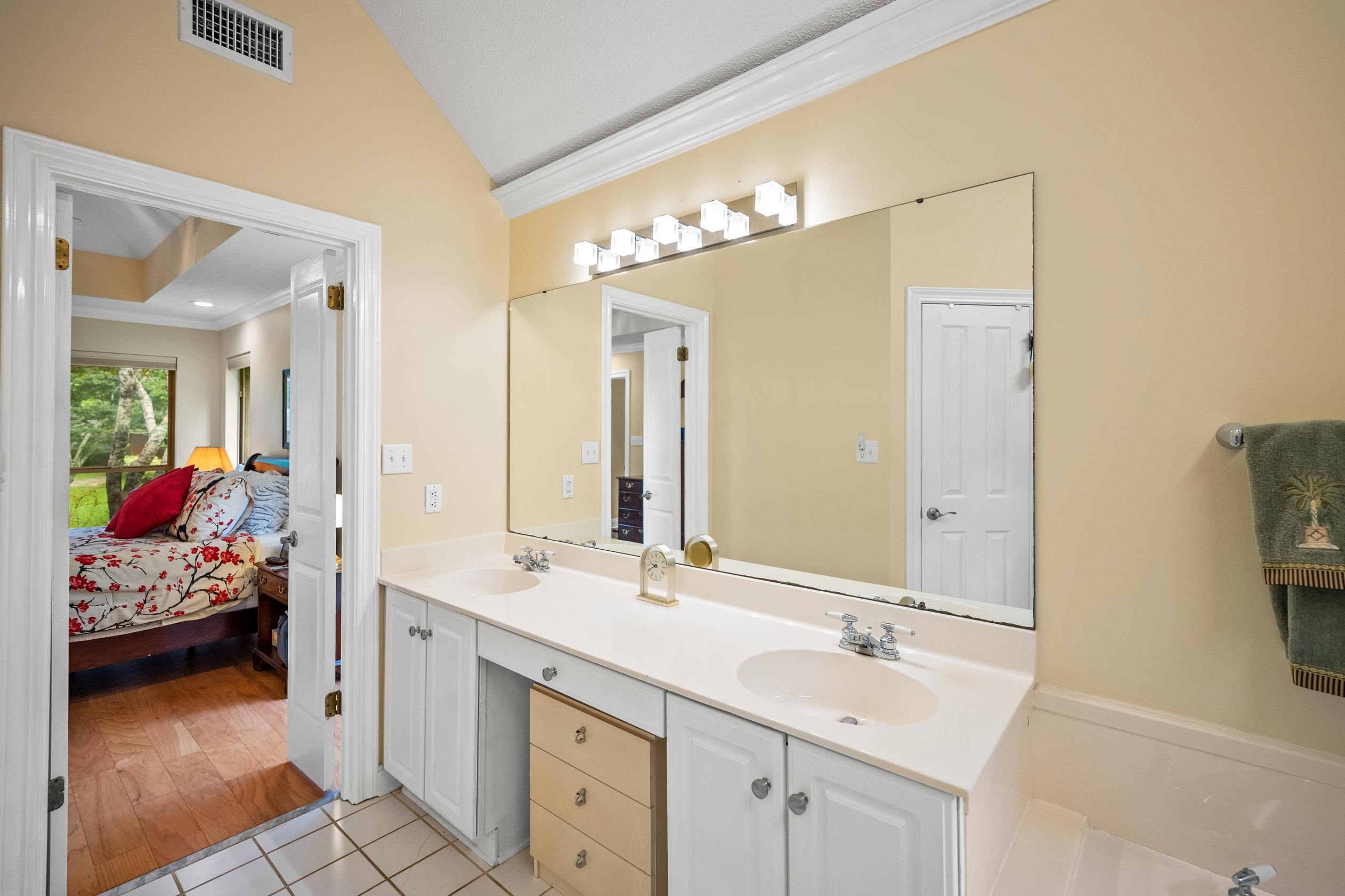 68 Paddock Drive Fairhope, AL 36532 - Photo 24 of 39 Bathroom