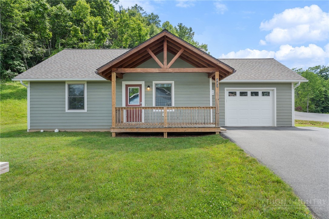 347 Townhomes Place, Unit 15 Boone, NC 28607 - Photo 2 of 32