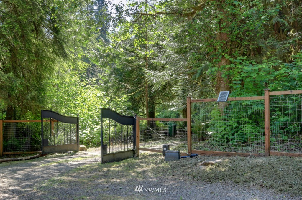 16430 Kelly Road Northeast Duvall, WA 98019 - Photo 2 of 22 Gallery Image 2