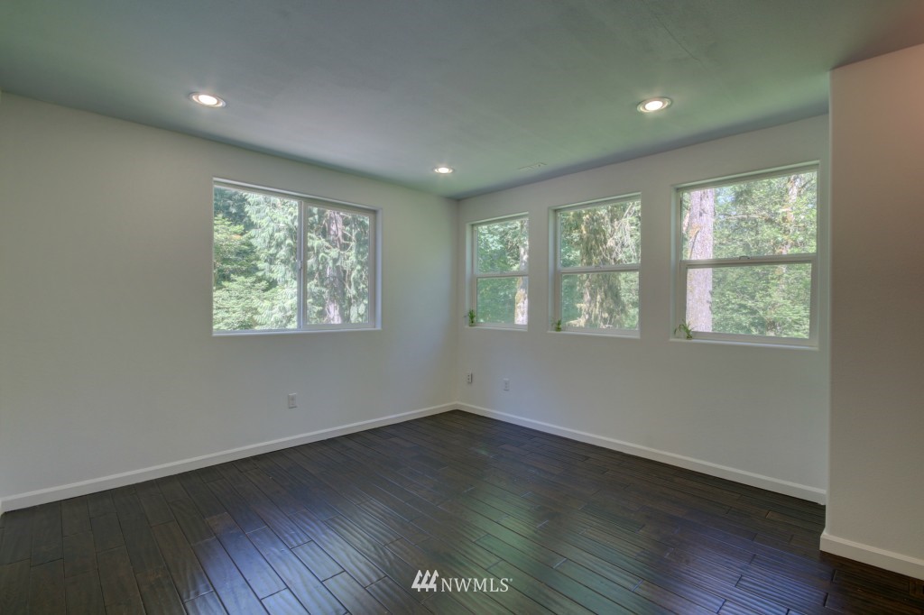 16430 Kelly Road Northeast Duvall, WA 98019 - Photo 12 of 22 Gallery Image 12