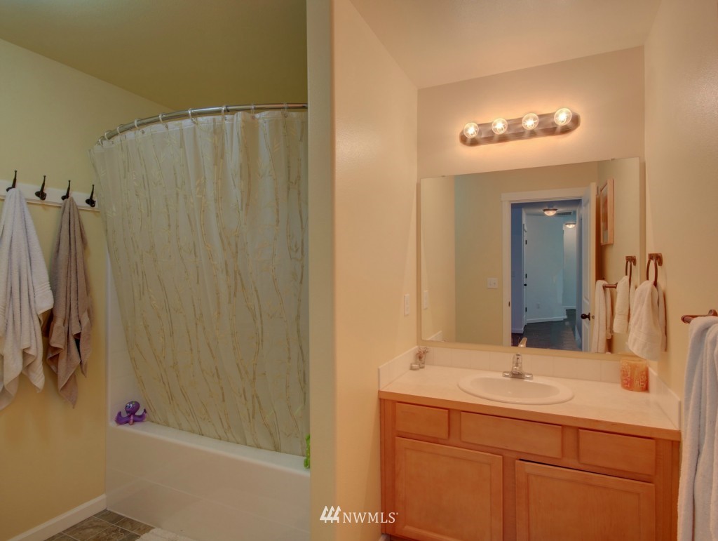 16430 Kelly Road Northeast Duvall, WA 98019 - Photo 13 of 22 Gallery Image 13