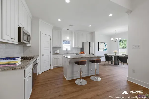 $369,990 | 6923 Garden Hill Drive, Baton Rouge, LA 70817