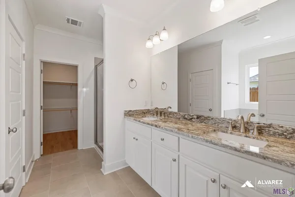 $369,990 | 6923 Garden Hill Drive, Baton Rouge, LA 70817