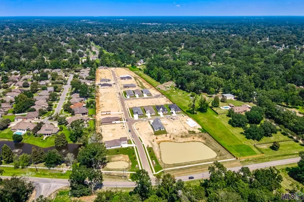 $369,990 | 6923 Garden Hill Drive, Baton Rouge, LA 70817