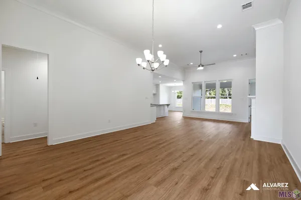 $369,990 | 6923 Garden Hill Drive, Baton Rouge, LA 70817