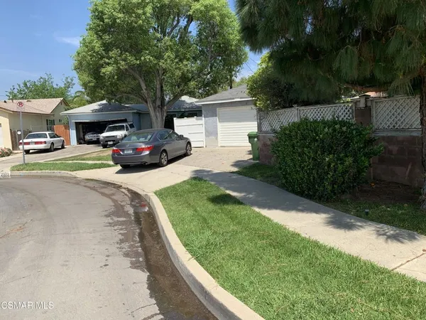 $3,800 | 7431 Cozycroft Avenue, Winnetka, CA 91306