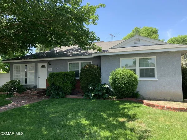$3,800 | 7431 Cozycroft Avenue, Winnetka, CA 91306
