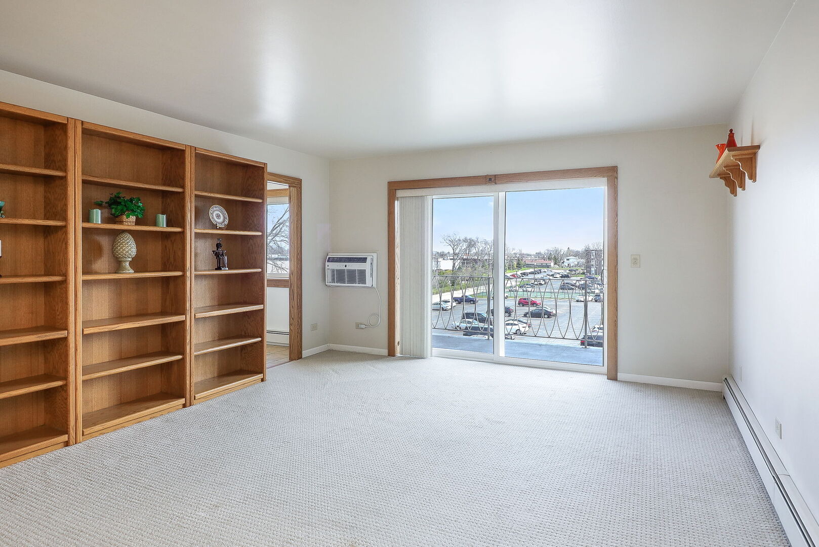 1301 South Finley Road, Unit 404 Lombard, IL 60148 - Photo 4 of 16 Gallery Image 4
