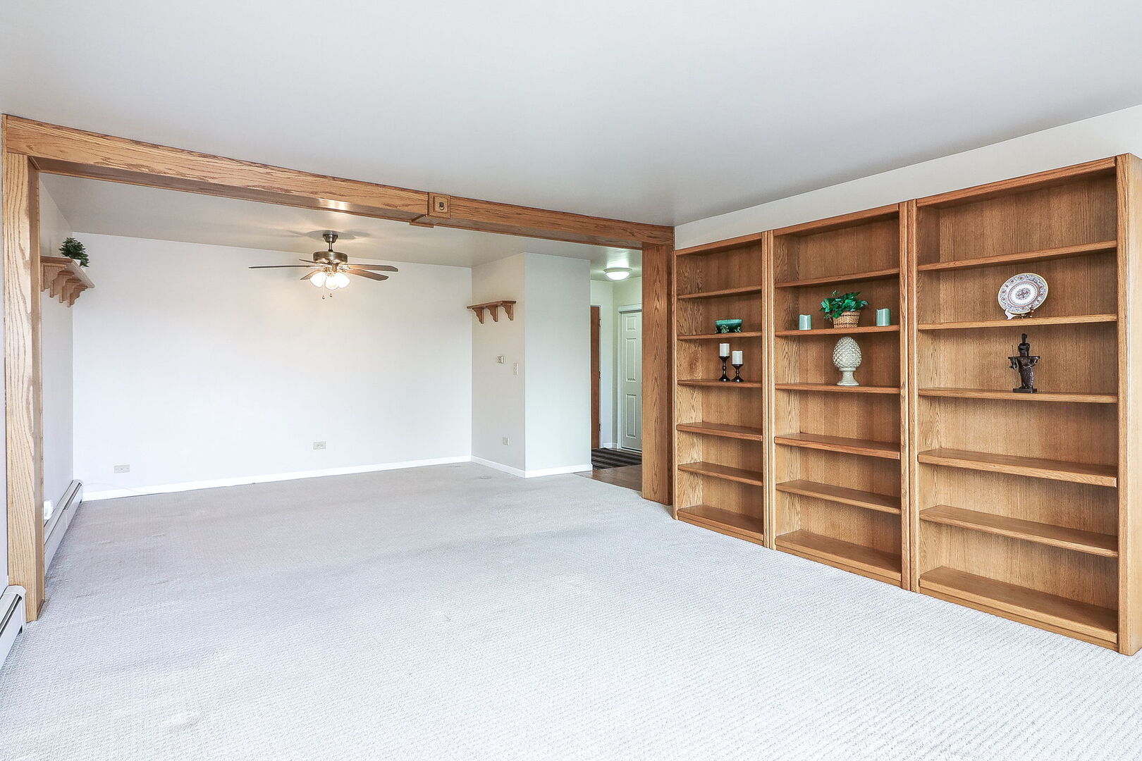 1301 South Finley Road, Unit 404 Lombard, IL 60148 - Photo 5 of 16 Gallery Image 5