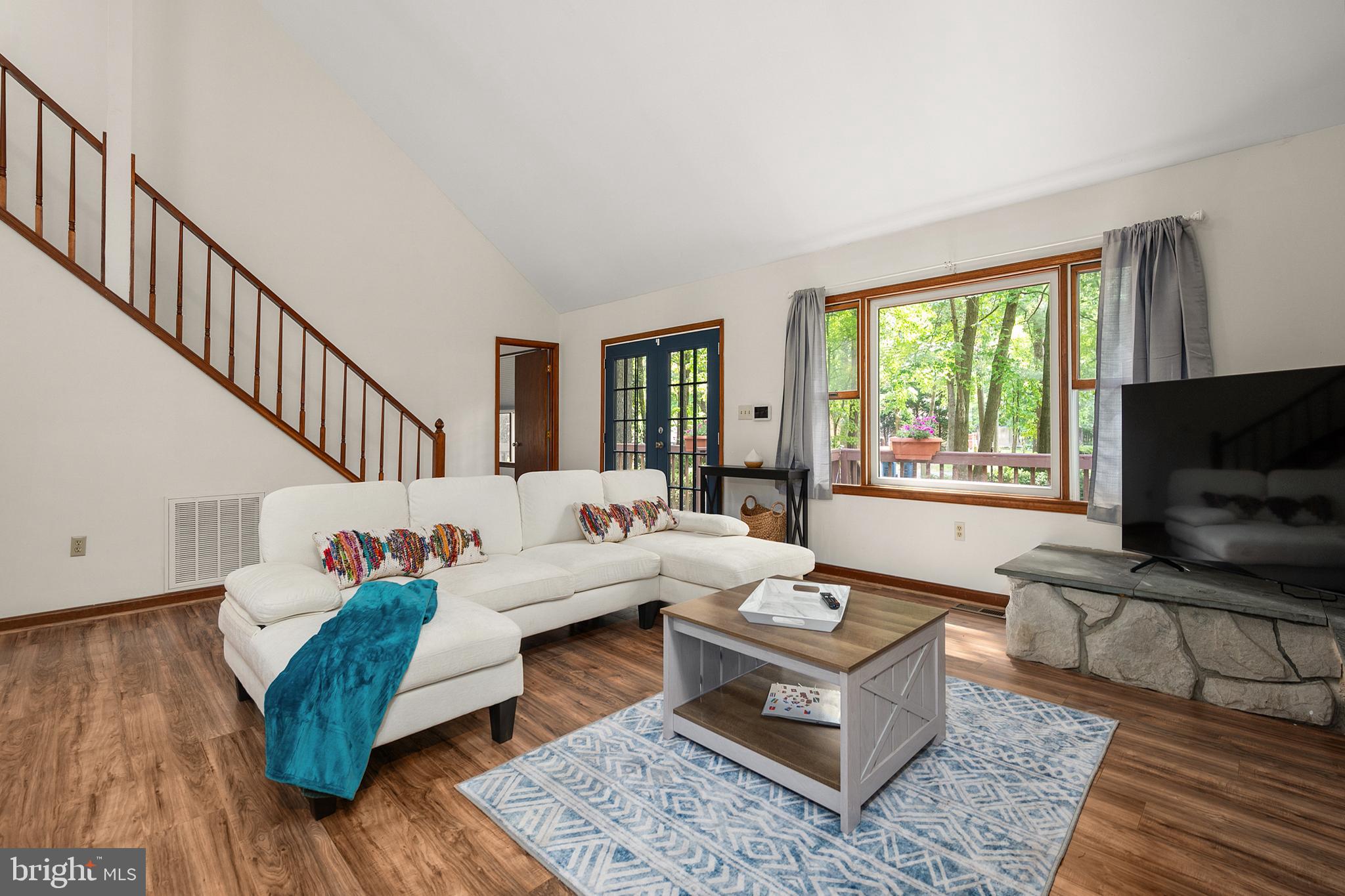 9 Drawbridge Road Berlin, MD 21811 - Photo 23 of 60 Living Area