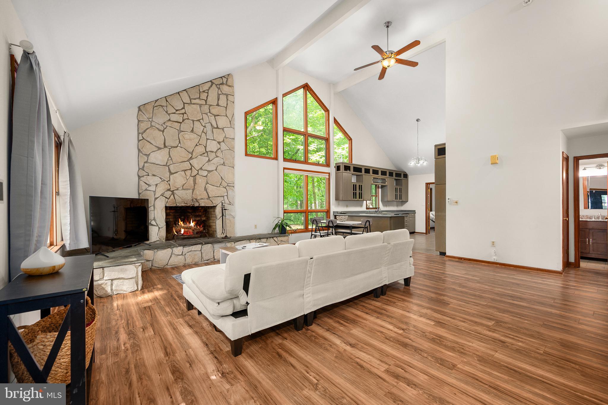 9 Drawbridge Road Berlin, MD 21811 - Photo 24 of 60 Living Area