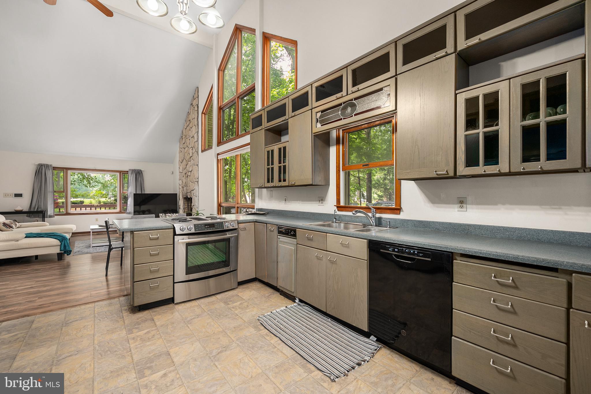 9 Drawbridge Road Berlin, MD 21811 - Photo 33 of 60 Kitchen