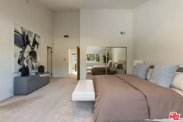 $2,100,000 | 5044 Varna Avenue, Sherman Oaks, CA 91423