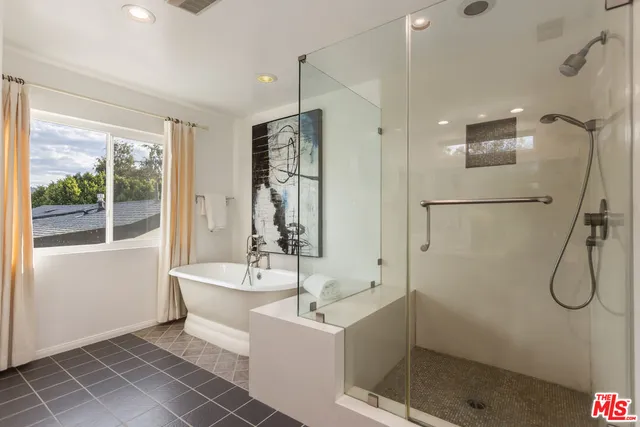 $2,100,000 | 5044 Varna Avenue, Sherman Oaks, CA 91423