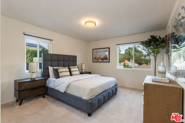 $2,100,000 | 5044 Varna Avenue, Sherman Oaks, CA 91423