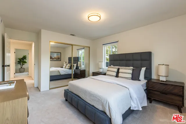 $2,100,000 | 5044 Varna Avenue, Sherman Oaks, CA 91423