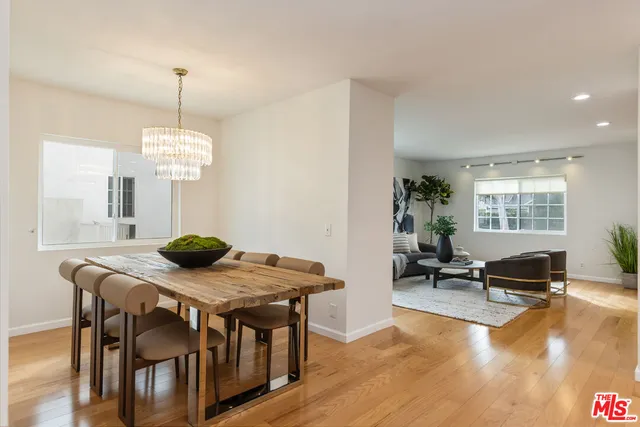 $2,100,000 | 5044 Varna Avenue, Sherman Oaks, CA 91423