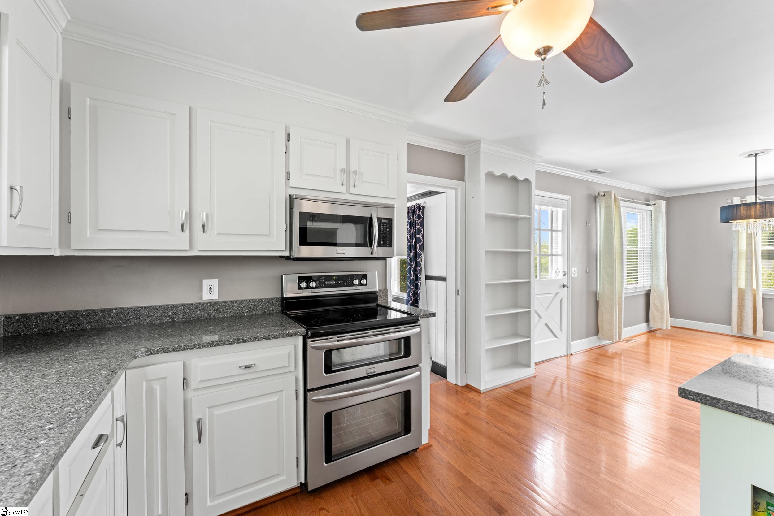 215 Legrand Boulevard Greenville, SC 29607 - Photo 13 of 39