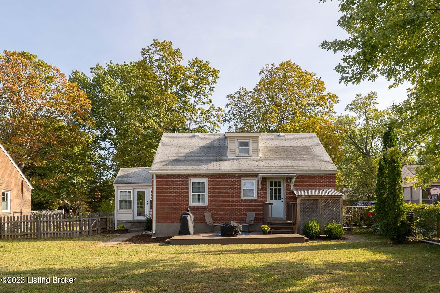 4002 Carol Road Louisville, KY 40218 - Photo 26 of 30 Rear