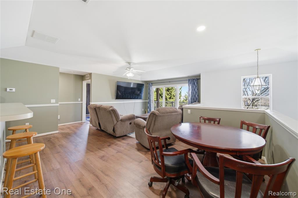 4113 Hampton Ridge Boulevard Howell, MI 48843 - Photo 4 of 28