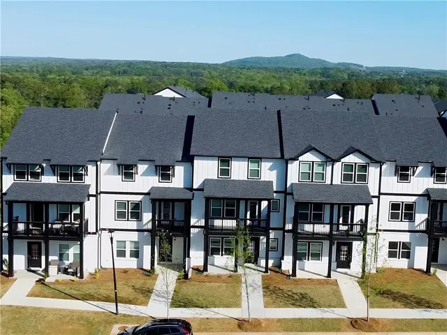 $2,850 | 1312 Sapelo Street, Woodstock, GA 30188