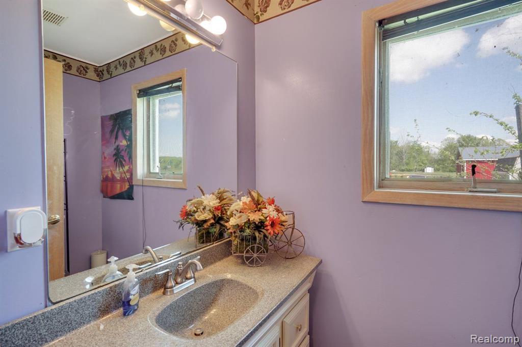 8322 Short Road Columbus, MI 48063 - Photo 32 of 41