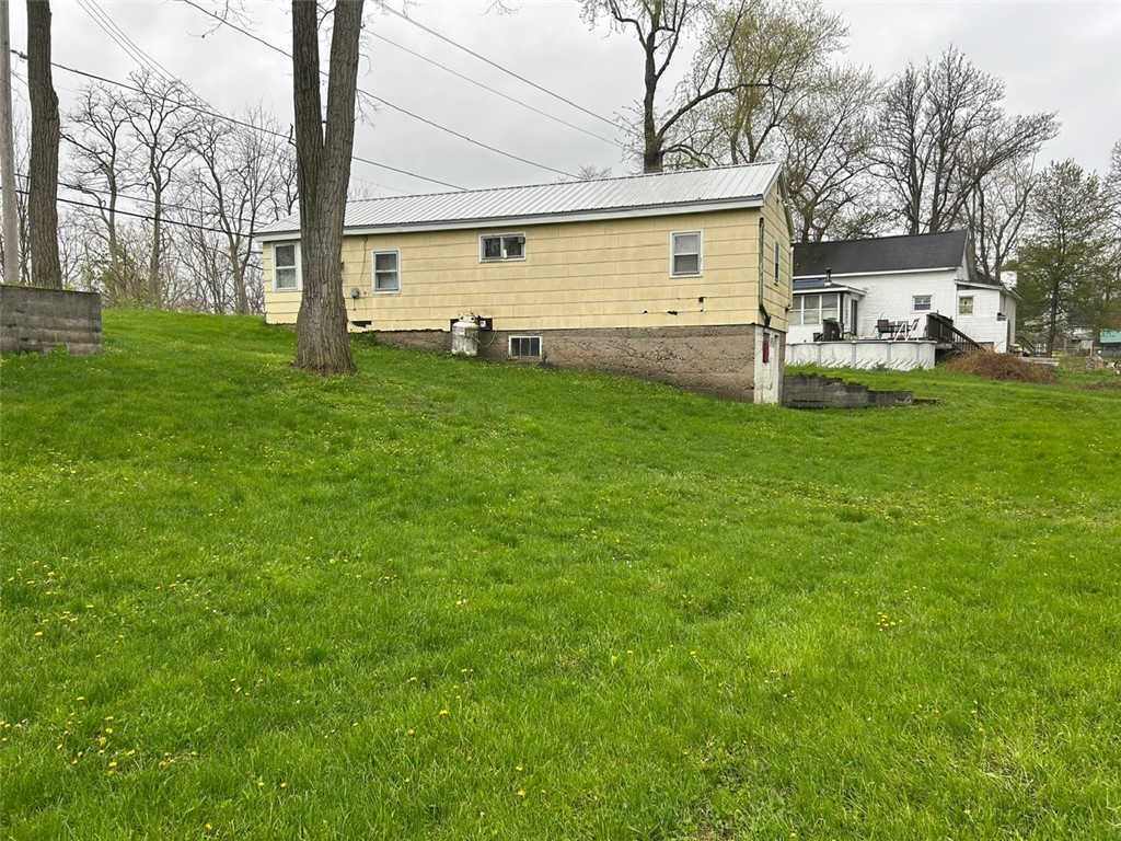 3565 North Creek Road Palmyra, NY 14522 - Photo 4 of 13