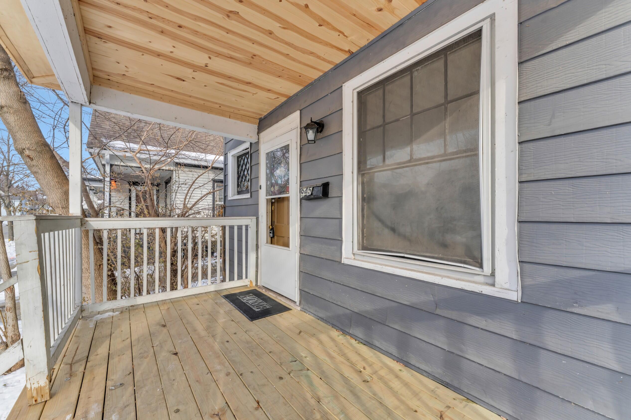 945 Villa Street Racine, WI 53403 - Photo 10 of 50 Porch