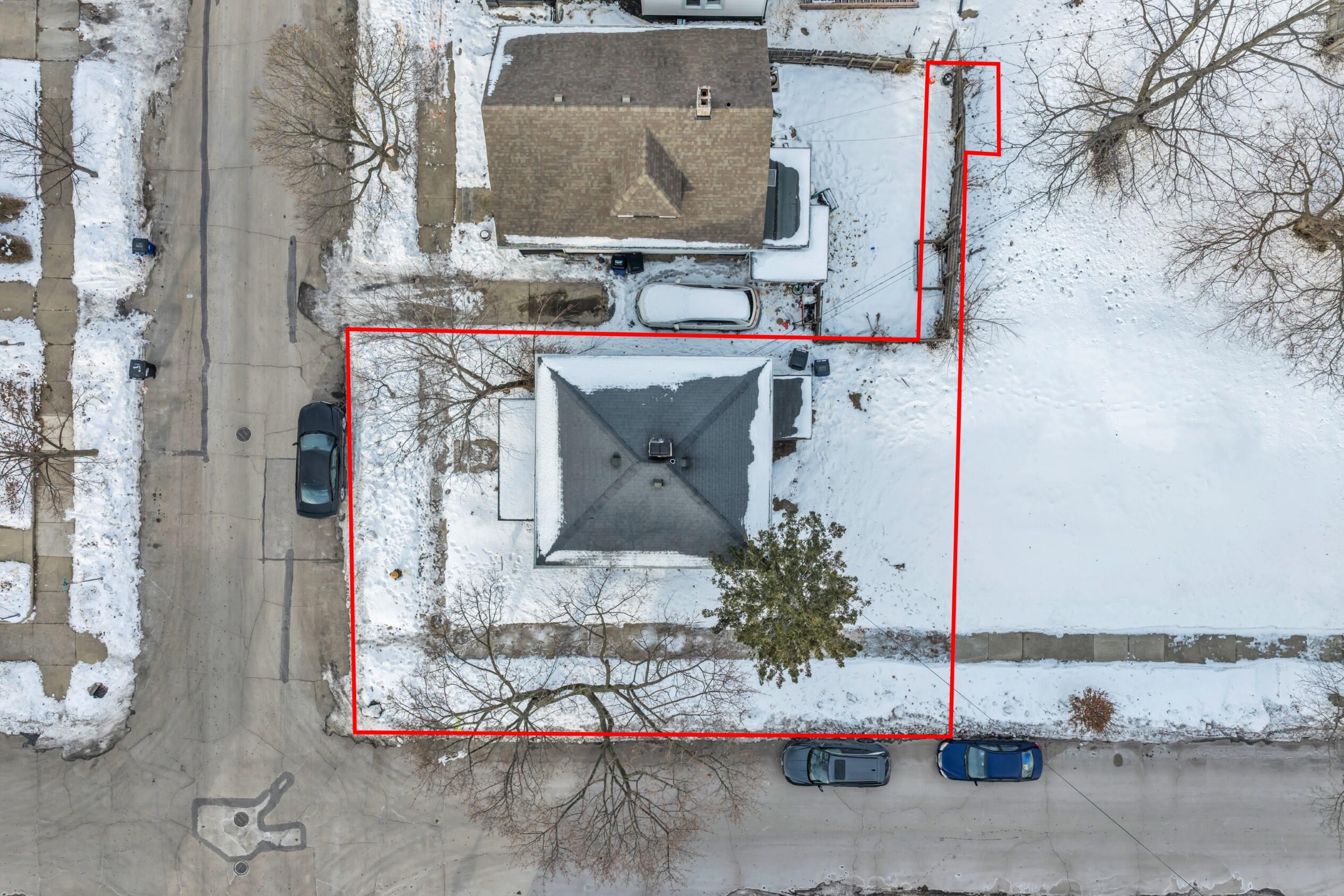945 Villa Street Racine, WI 53403 - Photo 11 of 50 Lot lines from the air