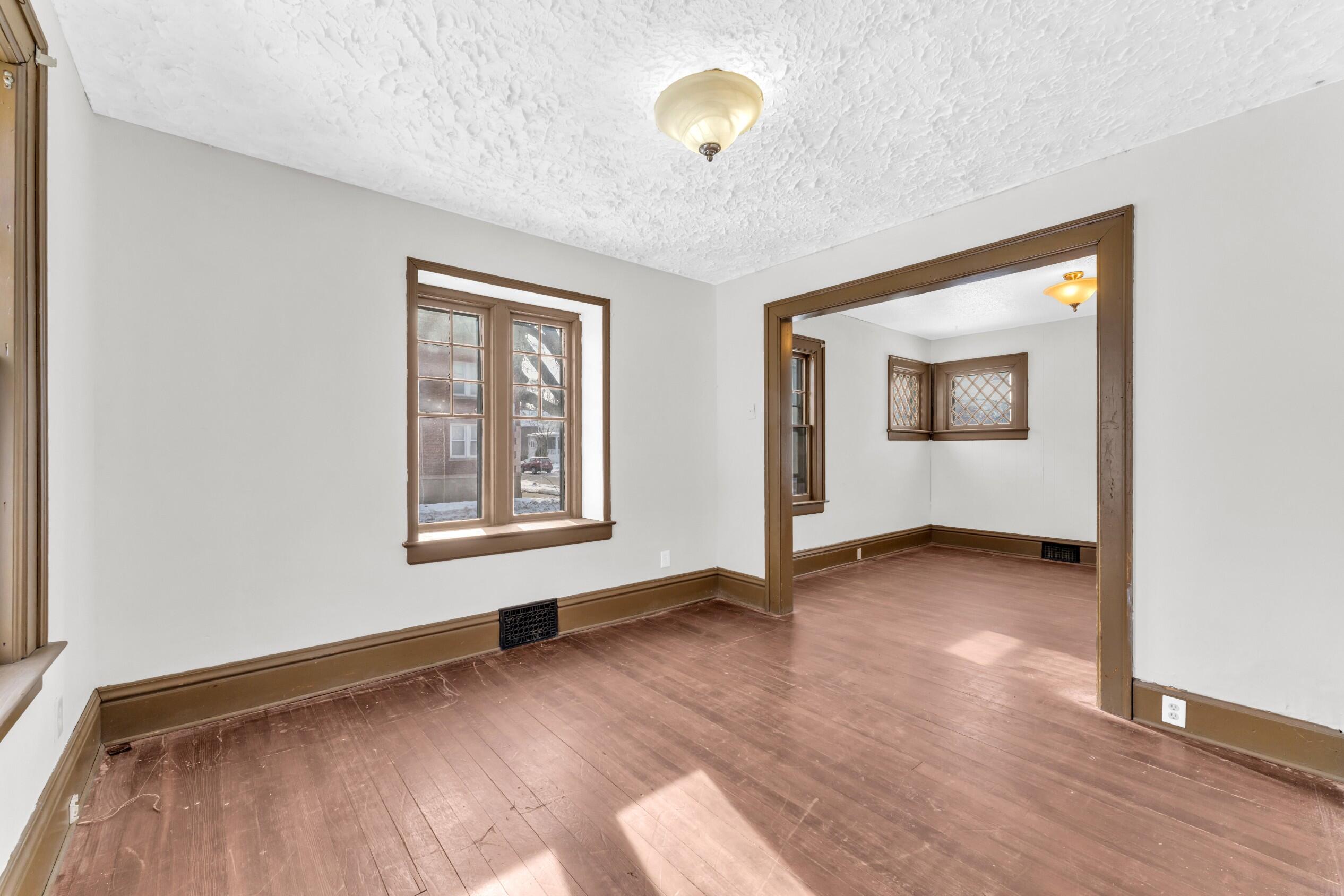 945 Villa Street Racine, WI 53403 - Photo 18 of 50 Photo (8)