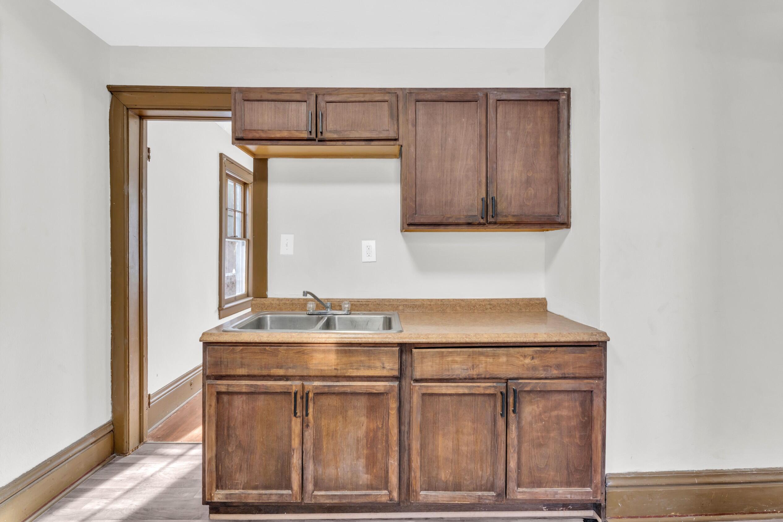 945 Villa Street Racine, WI 53403 - Photo 22 of 50 Photo (13)