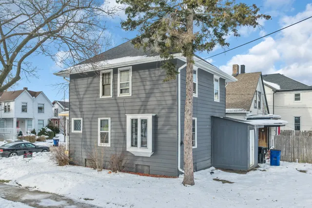 $135,000 | 945 Villa Street, Racine, WI 53403