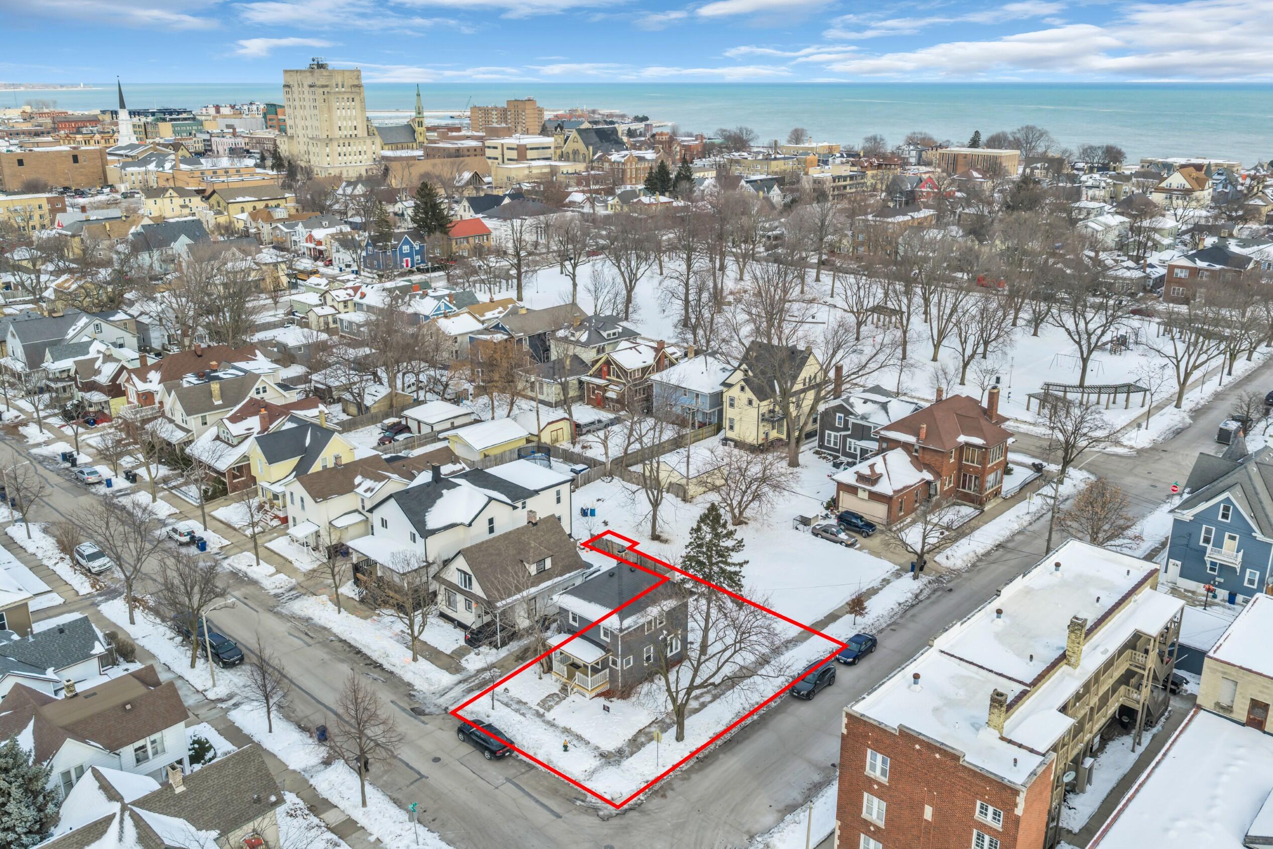 945 Villa Street Racine, WI 53403 - Photo 35 of 50 Photo (31)