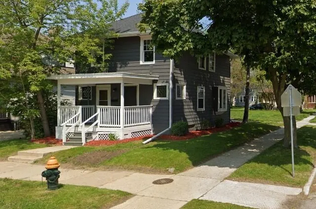 $135,000 | 945 Villa Street, Racine, WI 53403