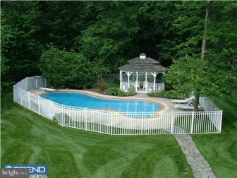 942 Herman Road Horsham, PA 19044 - Photo 11 of 12 Exterior Back