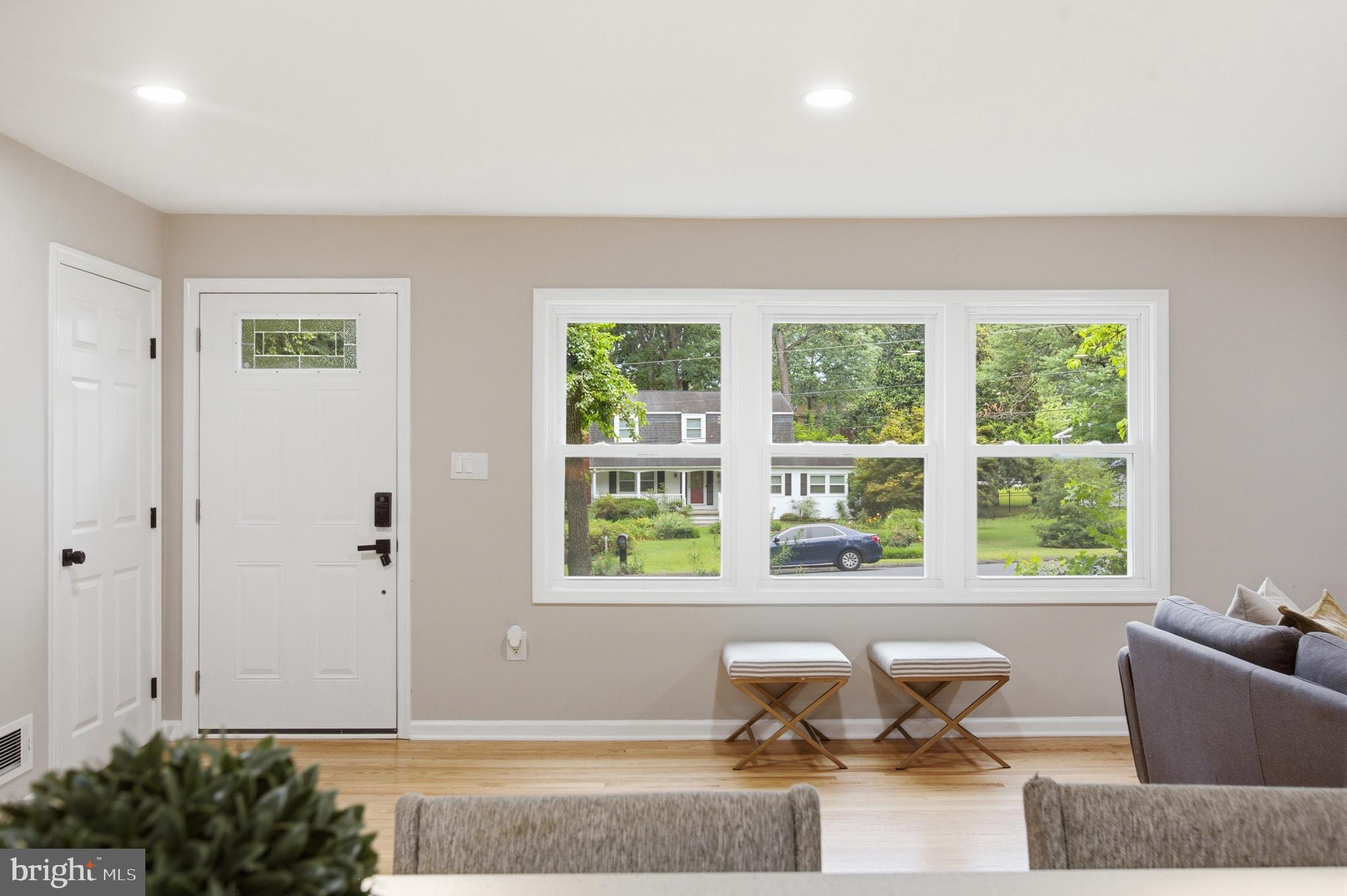 896 Forest Lane Hanover, MD 21076 - Photo 3 of 47