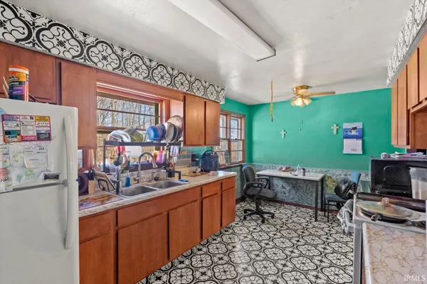 $200,000 | 10501 South 875 East, Walkerton, IN 46574