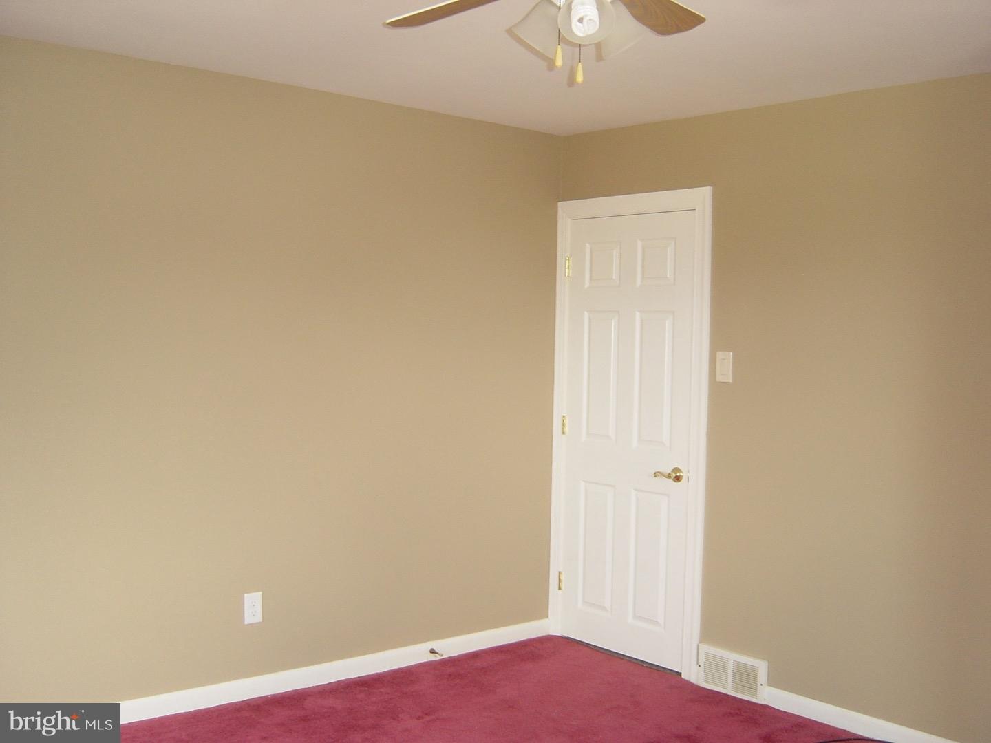 3443 Holyoke Road Philadelphia, PA 19114 - Photo 13 of 25 Gallery Image 13