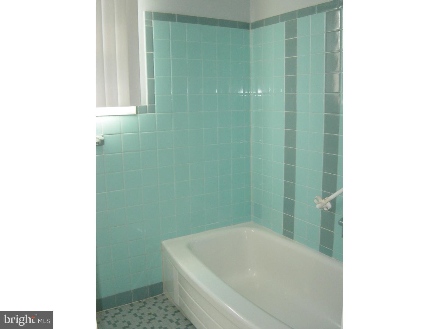 3443 Holyoke Road Philadelphia, PA 19114 - Photo 17 of 25 Gallery Image 17