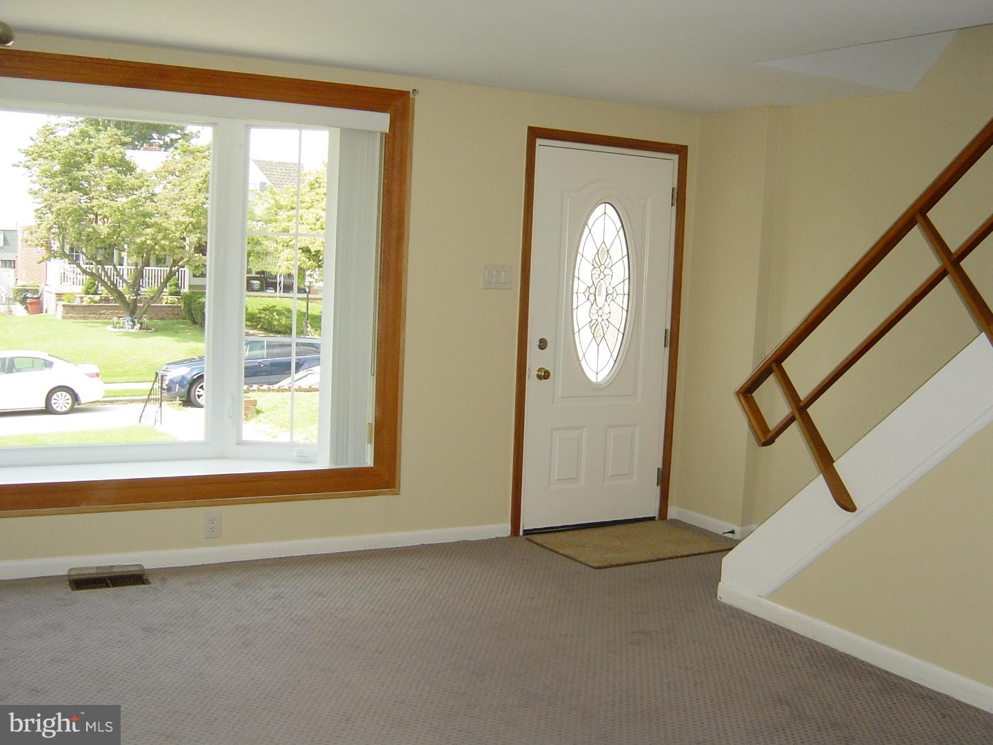 3443 Holyoke Road Philadelphia, PA 19114 - Photo 3 of 25 Gallery Image 3
