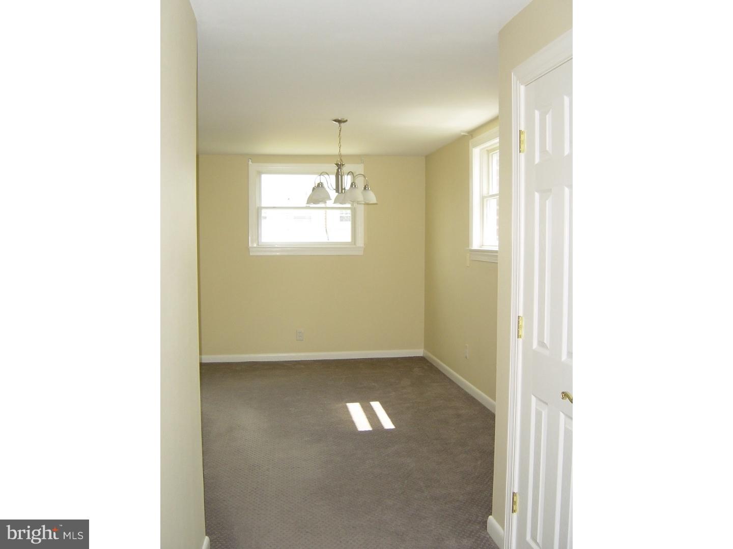 3443 Holyoke Road Philadelphia, PA 19114 - Photo 5 of 25 Gallery Image 5