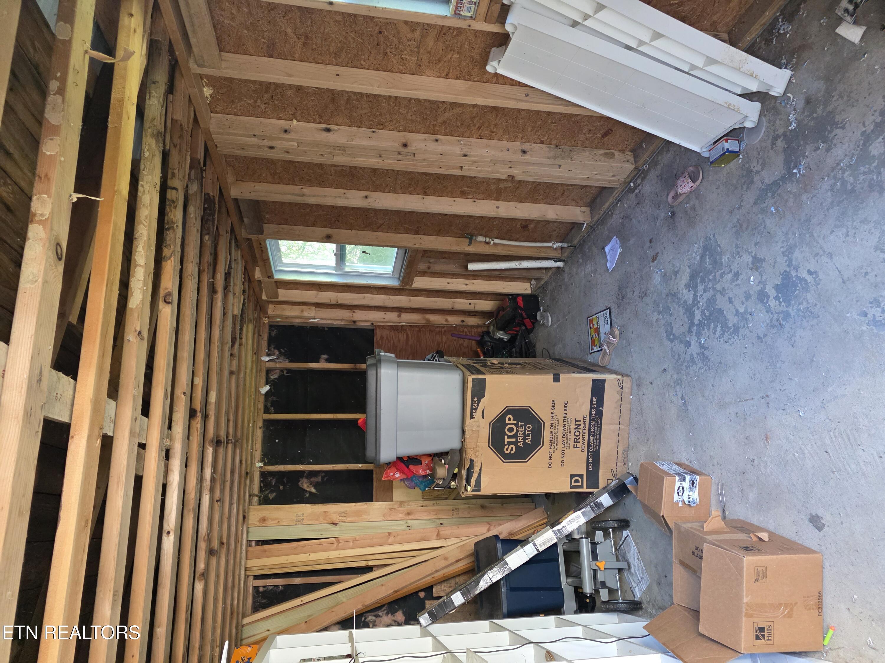 2534 Muddy Hollow Road Dandridge, TN 37725 - Photo 5 of 39 b (1)