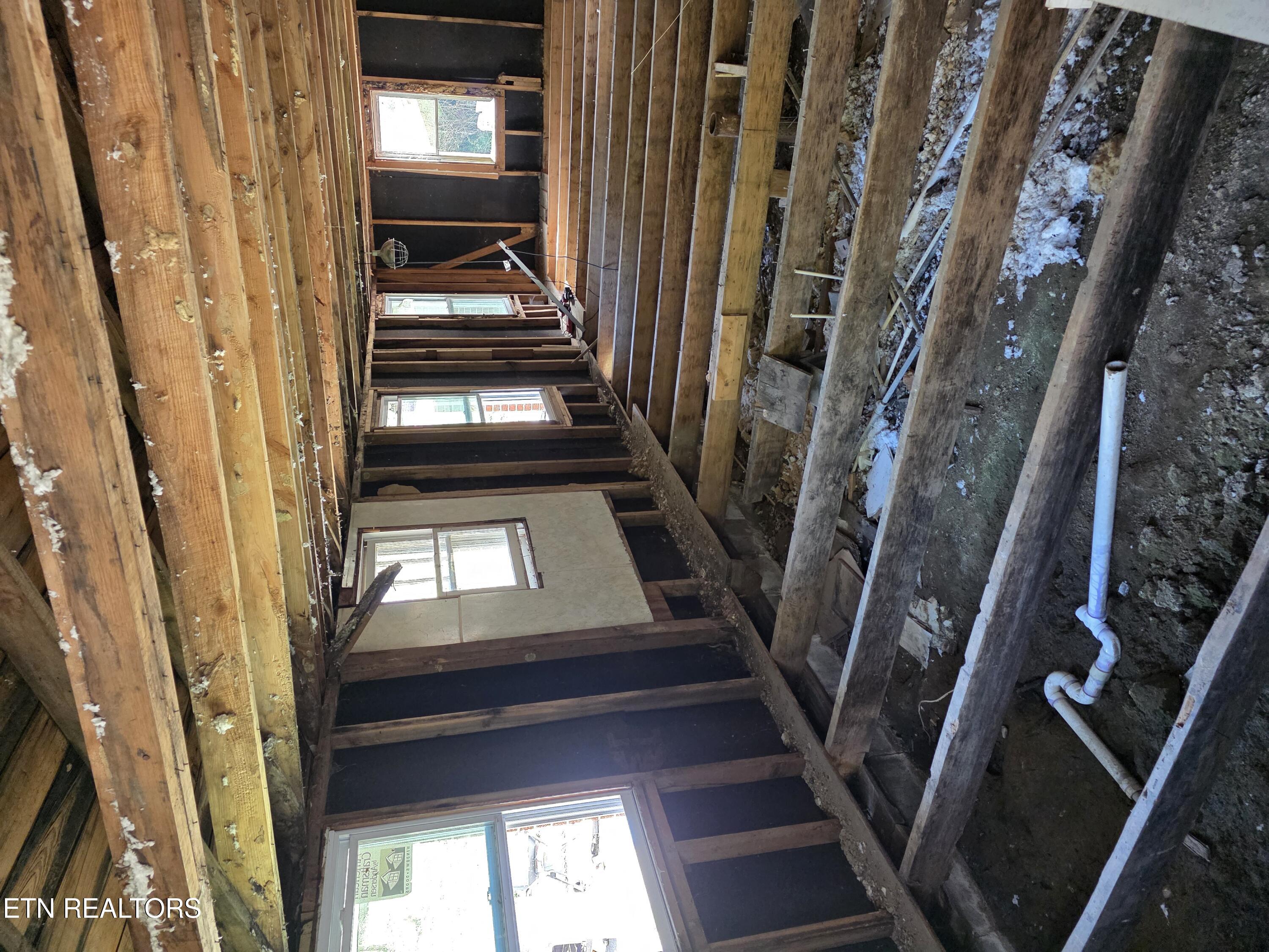 2534 Muddy Hollow Road Dandridge, TN 37725 - Photo 6 of 39 b (2)