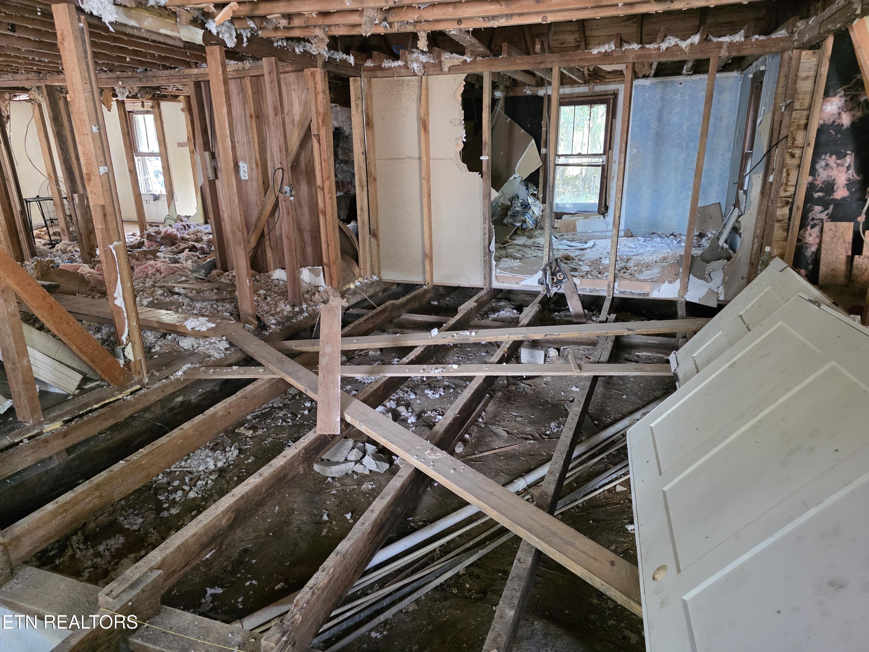 2534 Muddy Hollow Road Dandridge, TN 37725 - Photo 7 of 39 b (3)